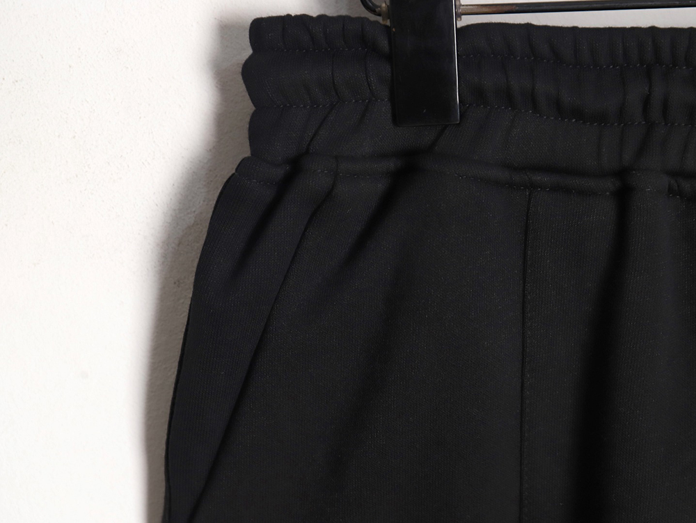 Pra*a triangle logo side pocket anklets