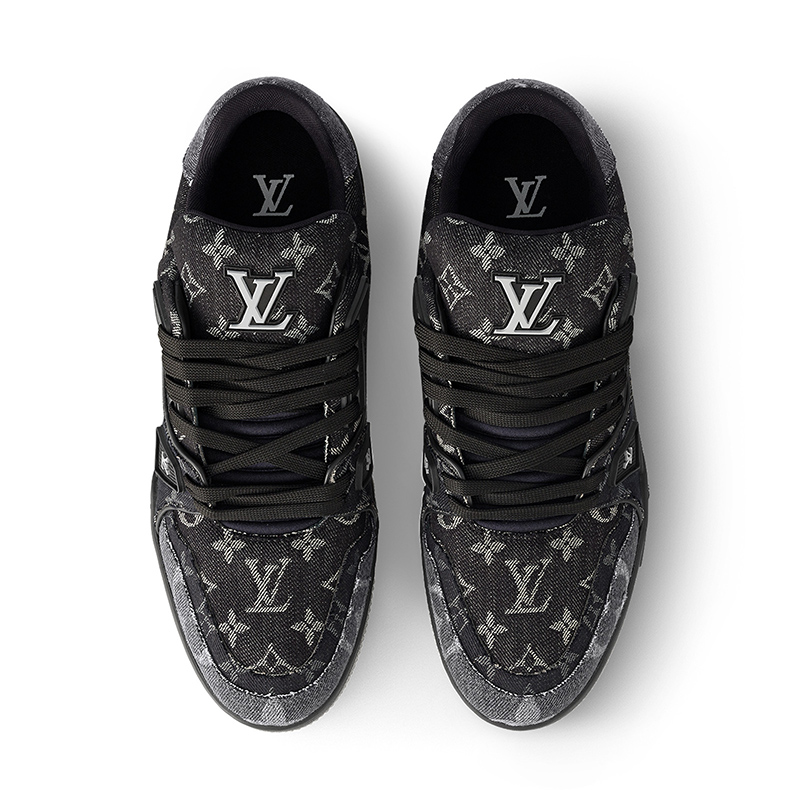 l0*is V*t0n trainer sneaker