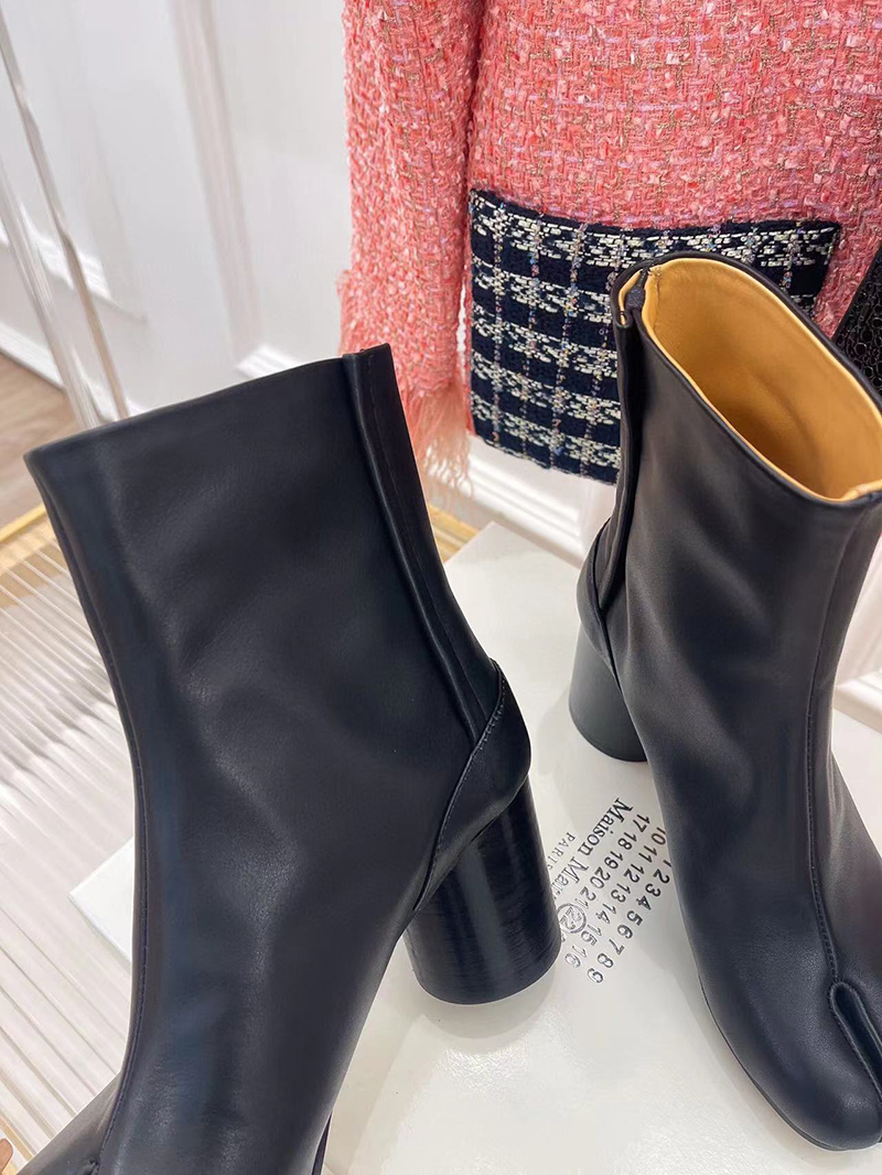 ma*s*n Ma*i*la tabi high heels