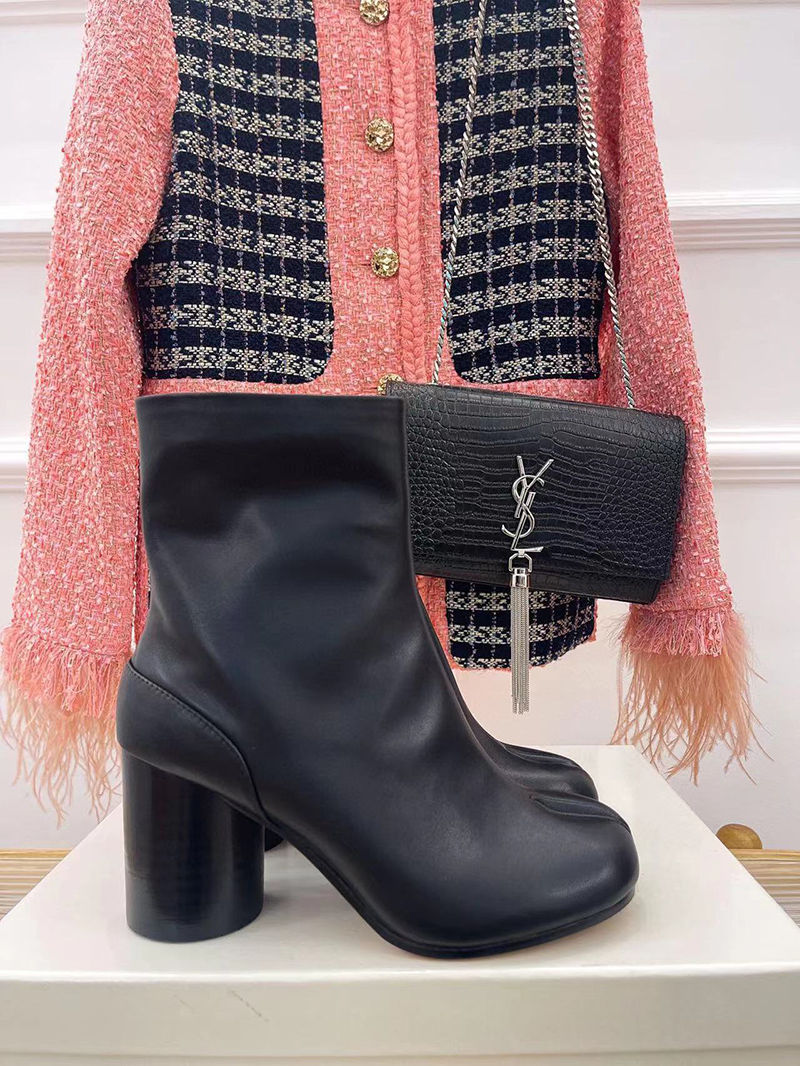 ma*s*n Ma*i*la tabi high heels