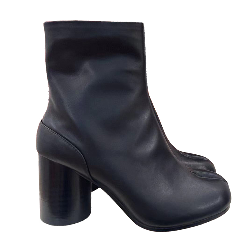 ma*s*n Ma*i*la tabi high heels