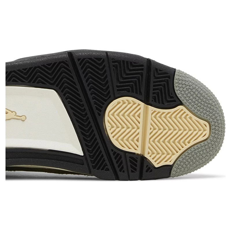 Air Jordan 4 Retro SE 