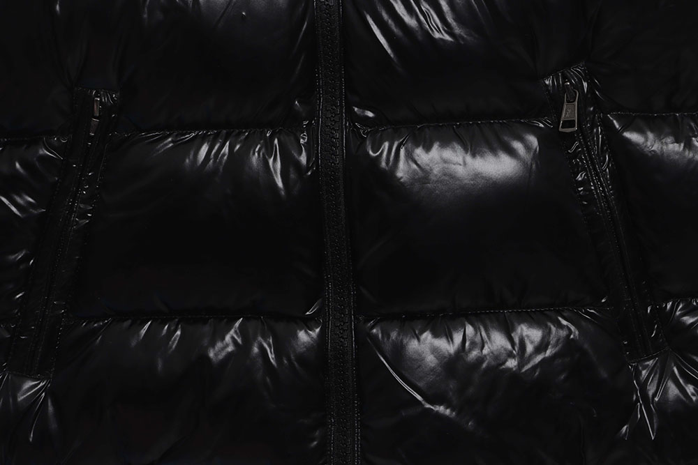 moncler solid color arm pocket down jacket