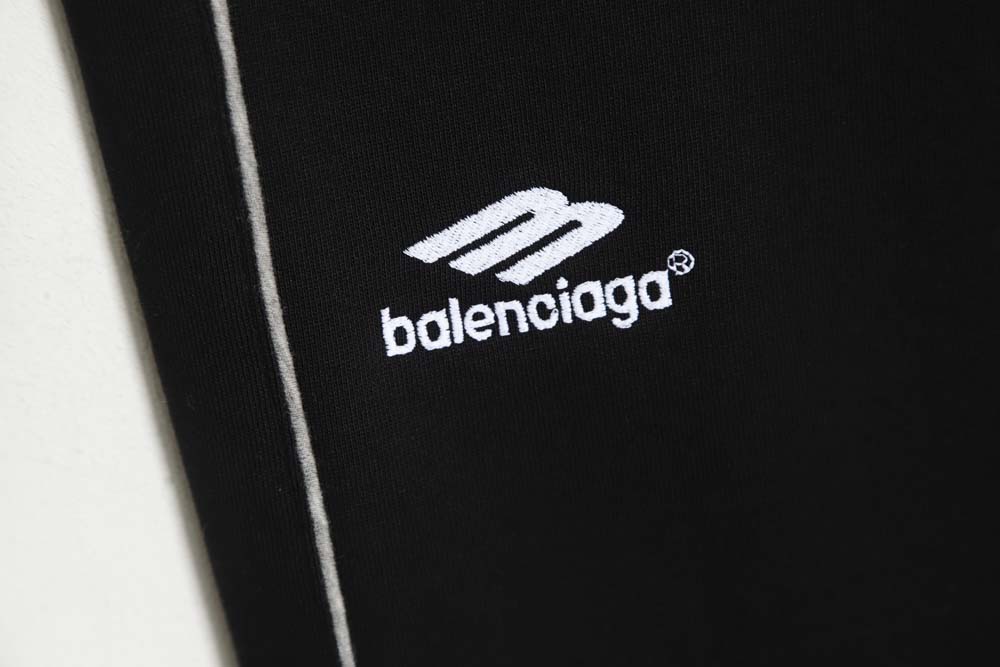 Ba*len*cia*ga Ba*len*cia*ga\Ba*len*cia*ga 22fw sport b basic letter line embroidered trousers