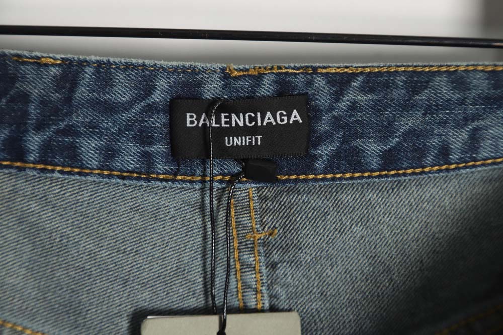 Ba*len*cia*ga 23fw machine style large damage pleated jeans