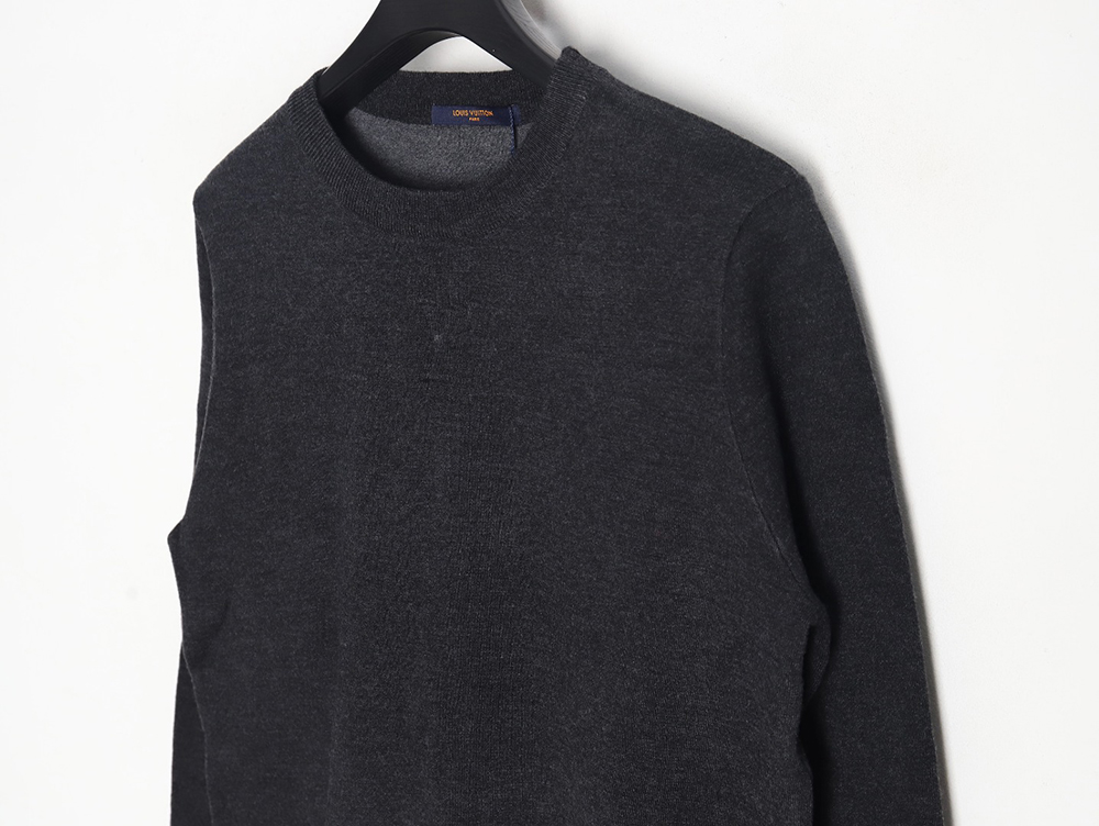 l0*is V*t0n logo print crew neck sweater