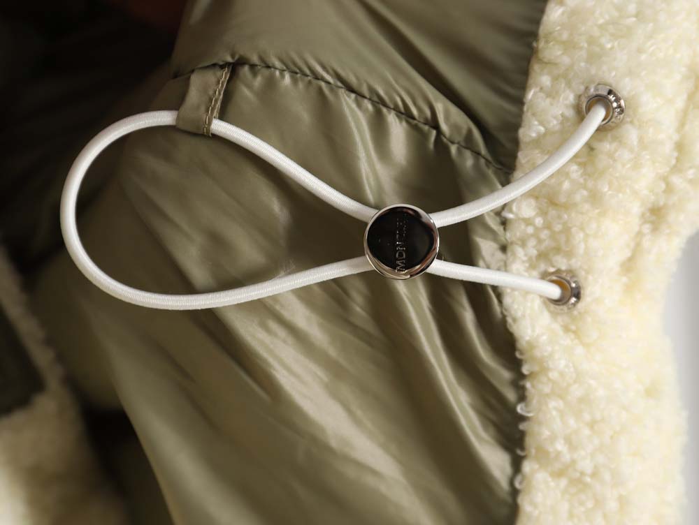 Moncler 23Fw sherpa down jacket