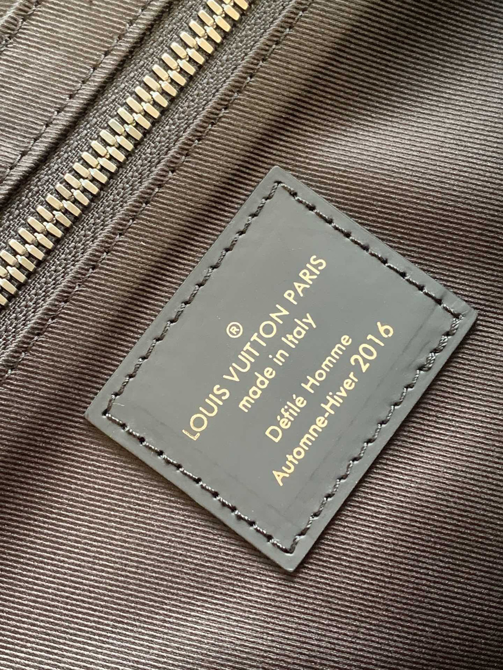 l0*is V*t0n bags m40511 32*23*9cm