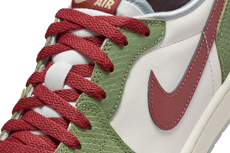 Air Jordan 1 Retro Low OG 