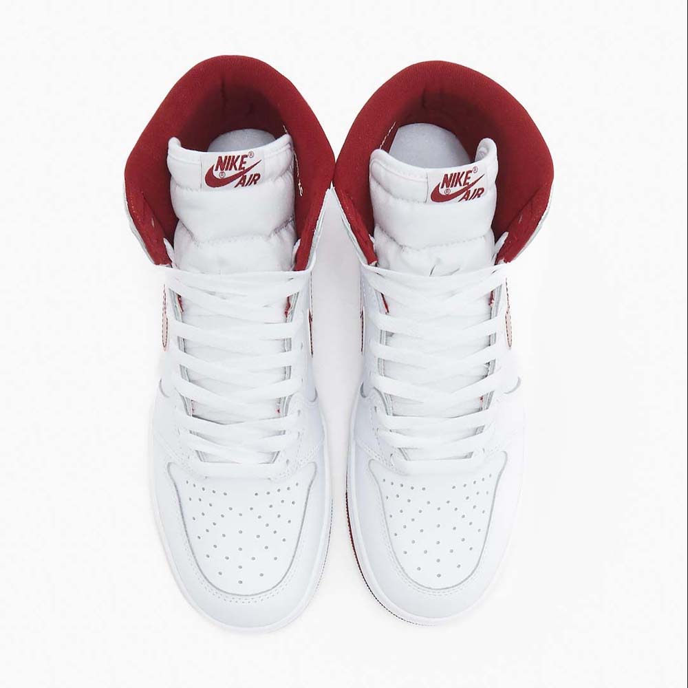 Air Jordan 1 Retro High 