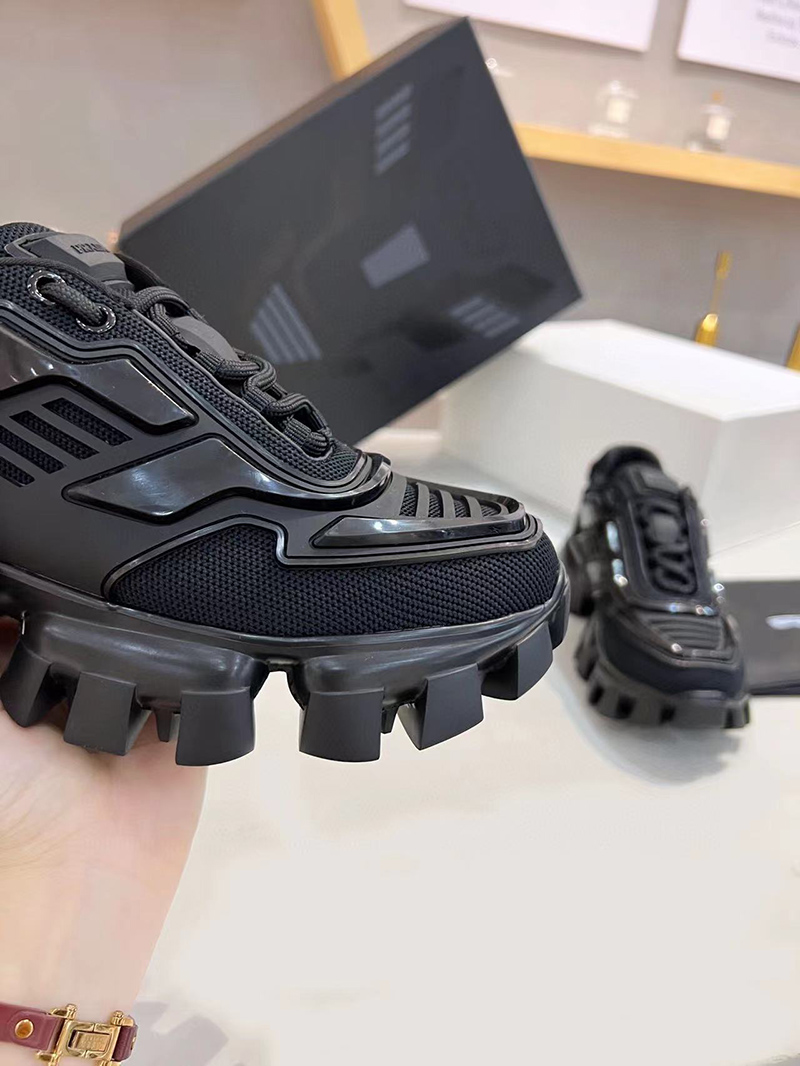 Pra*a cloudbust thunder knit 