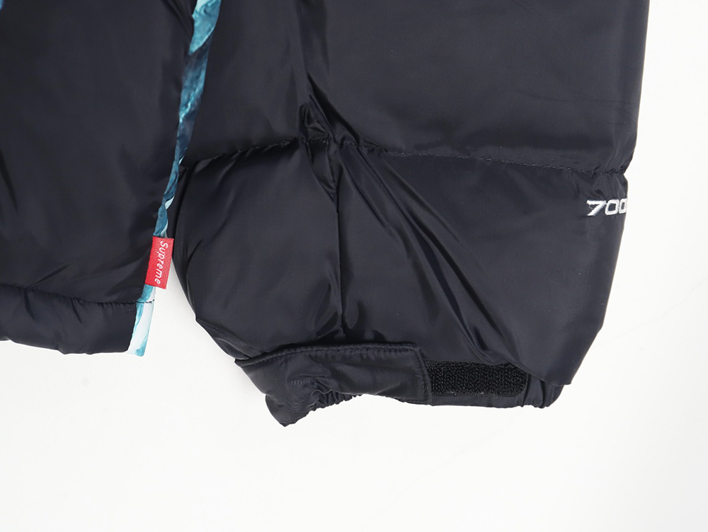 the nor*h f**e x S*p*e joint statue of liberty down jacket