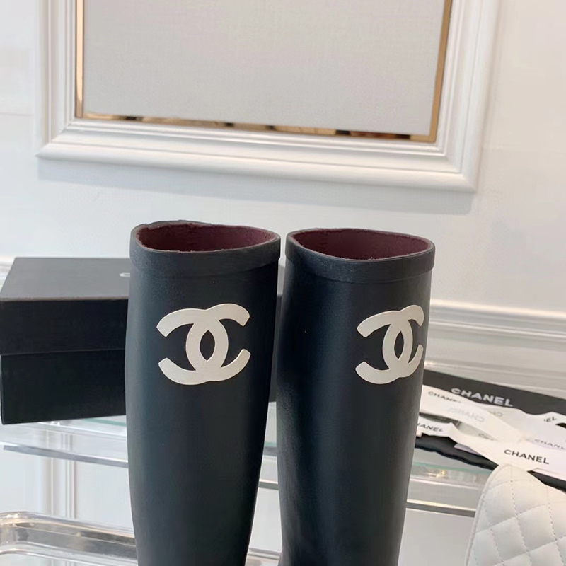 Ch*el wellington boots