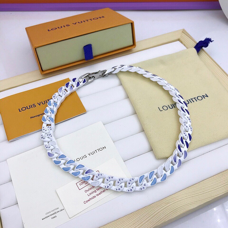 l0*is V*t0n jewelry necklaces mp2768