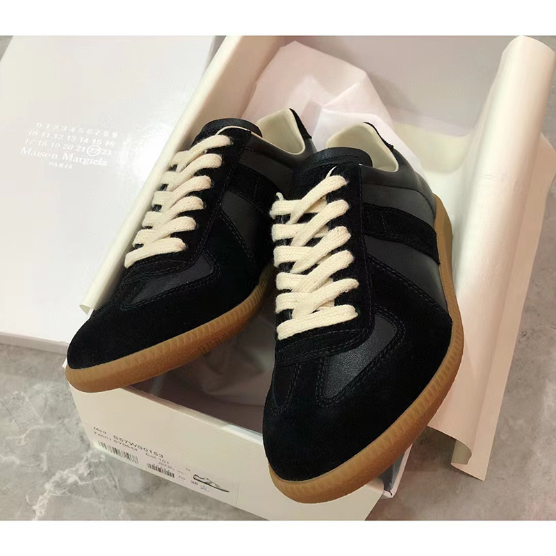 ma*s*n Ma*i*la replica german army trainer black gum