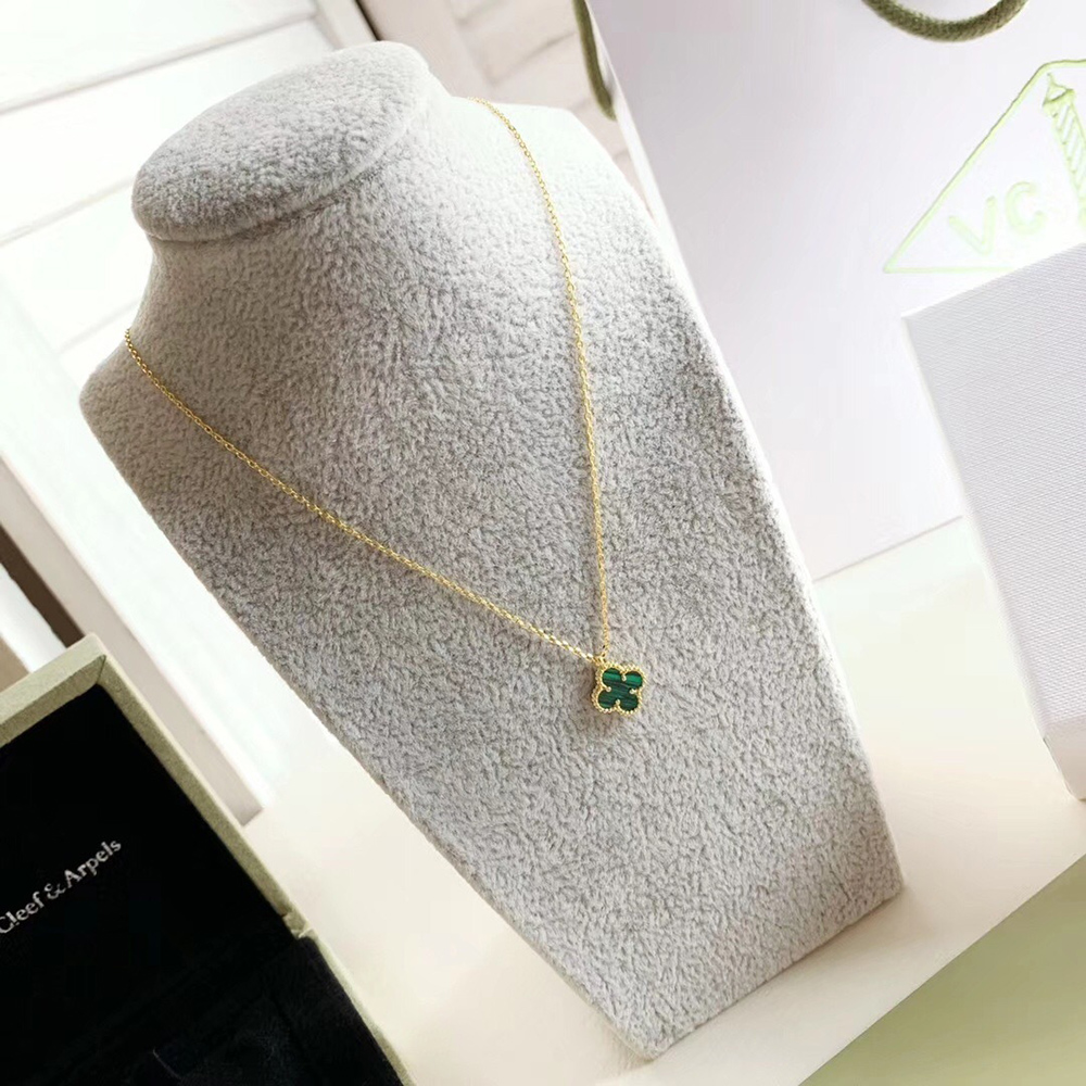 V*N CL*F & arpels jewelry necklaces df605985