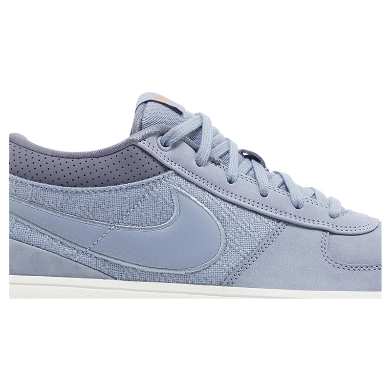 NIKE Book 1