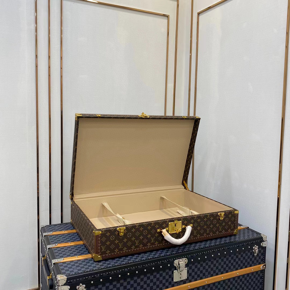 l0*is V*t0n bags m21325