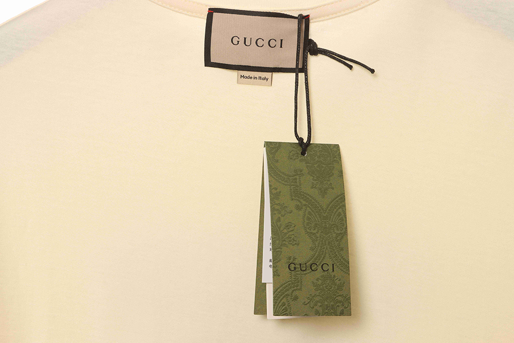 G*u*i patchwork bear embroidered short sleeves