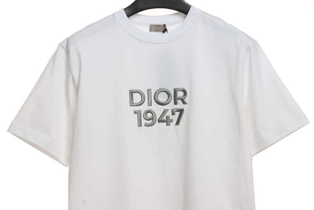D*or 1947 embroidered letter short sleeves