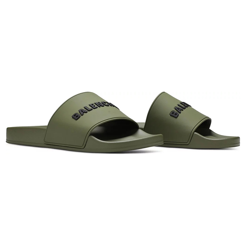 Ba*len*cia*ga pool slides 