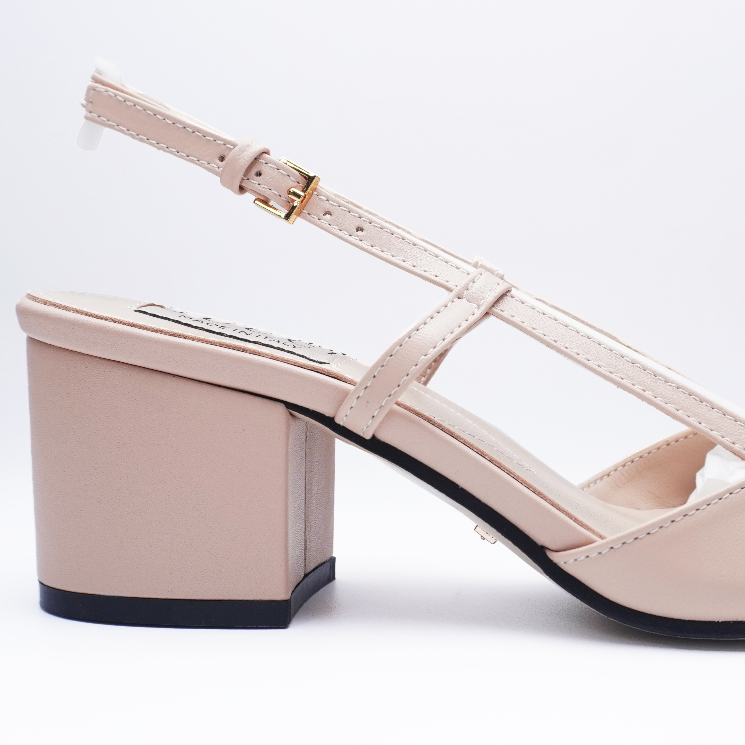 G*u*i lady slingback leather pumps