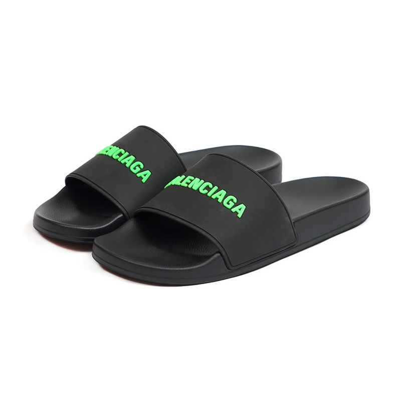 Ba*len*cia*ga rubber slides 