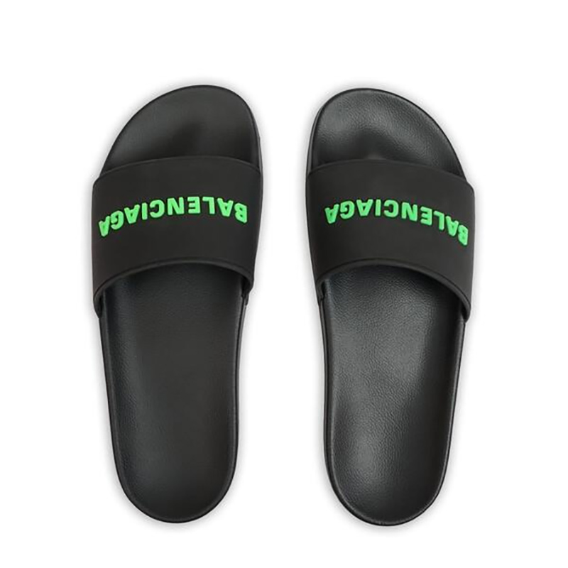 Ba*len*cia*ga rubber slides 