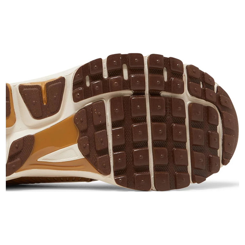 Air Zoom Vomero 5