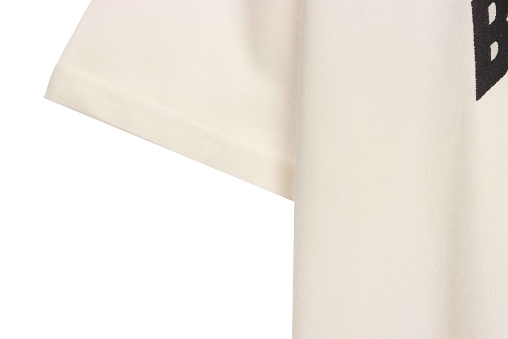 Ba*len*cia*ga reverse embroidered lettering short sleeves