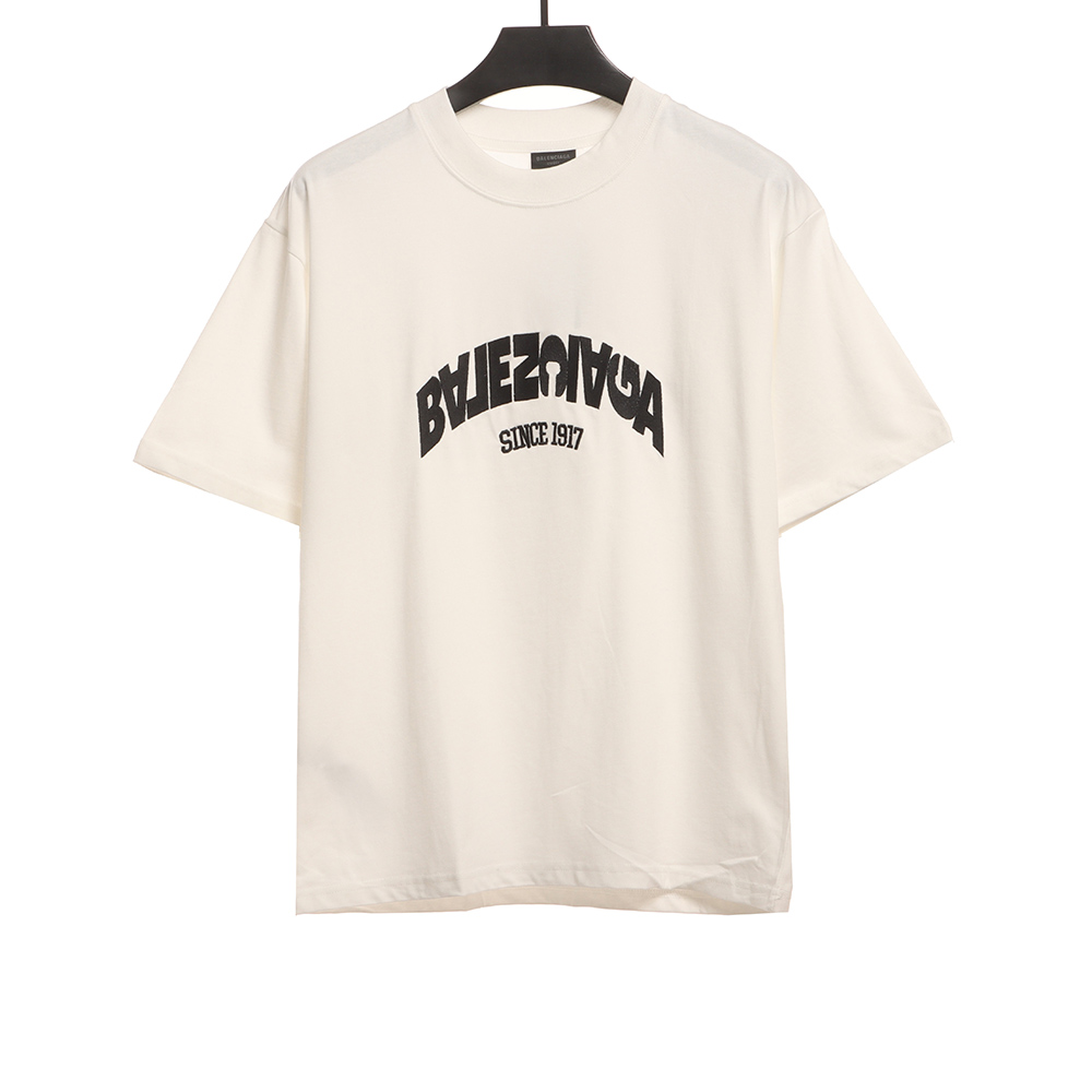 Ba*len*cia*ga reverse embroidered lettering short sleeves