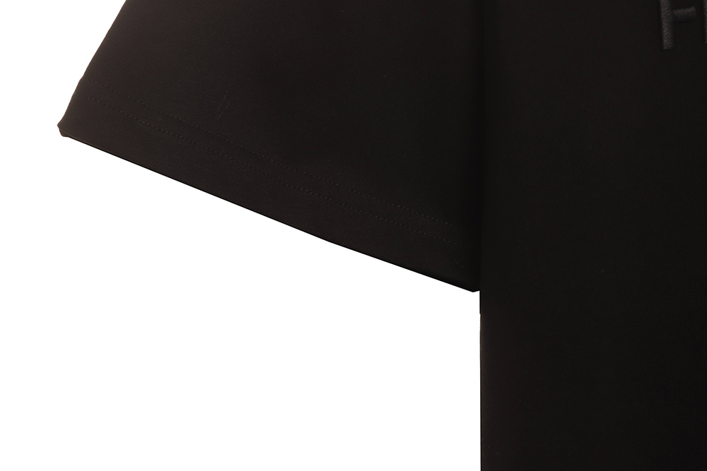 G*u*i classic city series embroidered letters short sleeve