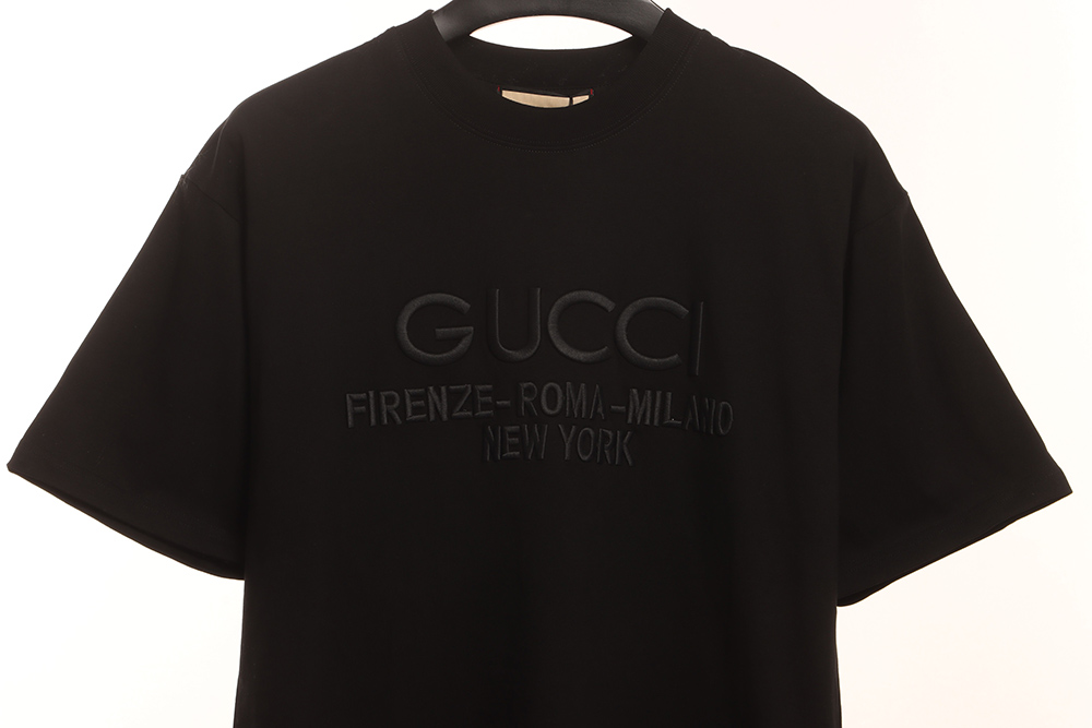 G*u*i classic city series embroidered letters short sleeve