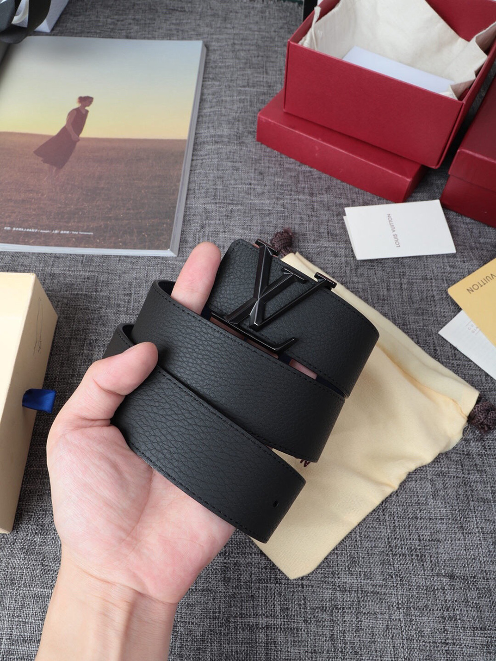 l0*is V*t0n belts m9151 40mm