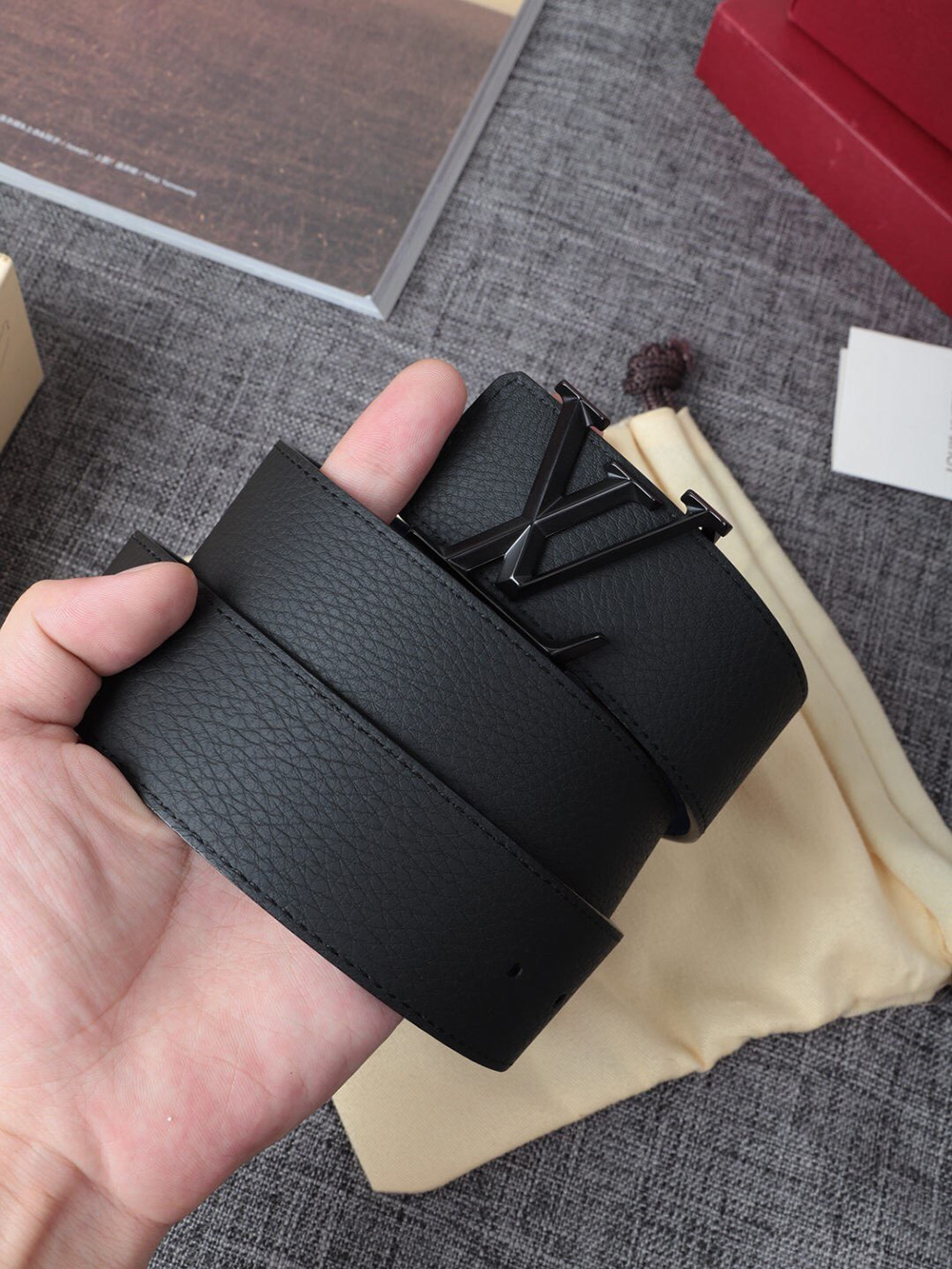 l0*is V*t0n belts m9151 40mm