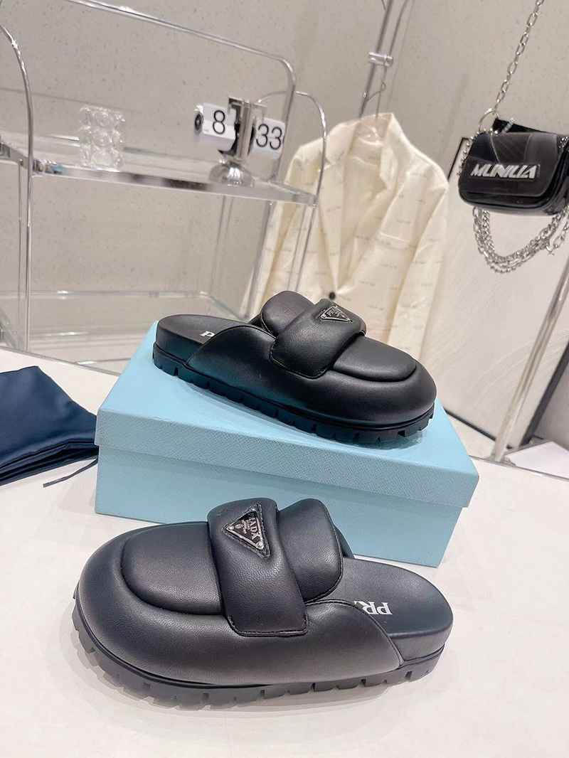 Pra*a soft padded nappa leather sabots