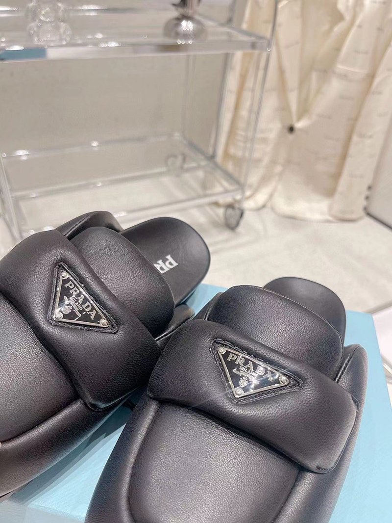 Pra*a soft padded nappa leather sabots