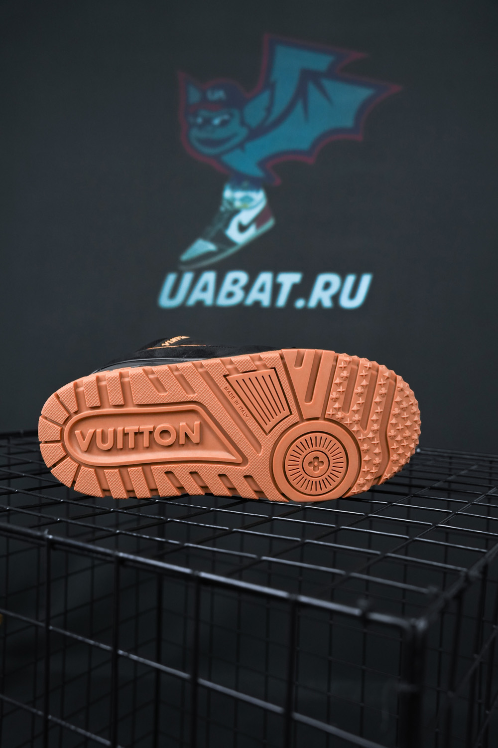 l0*is V*t0n trainer maxi 1abm2y