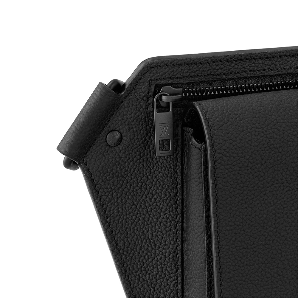 l0*is V*t0n bags m57081 30*16*3cm