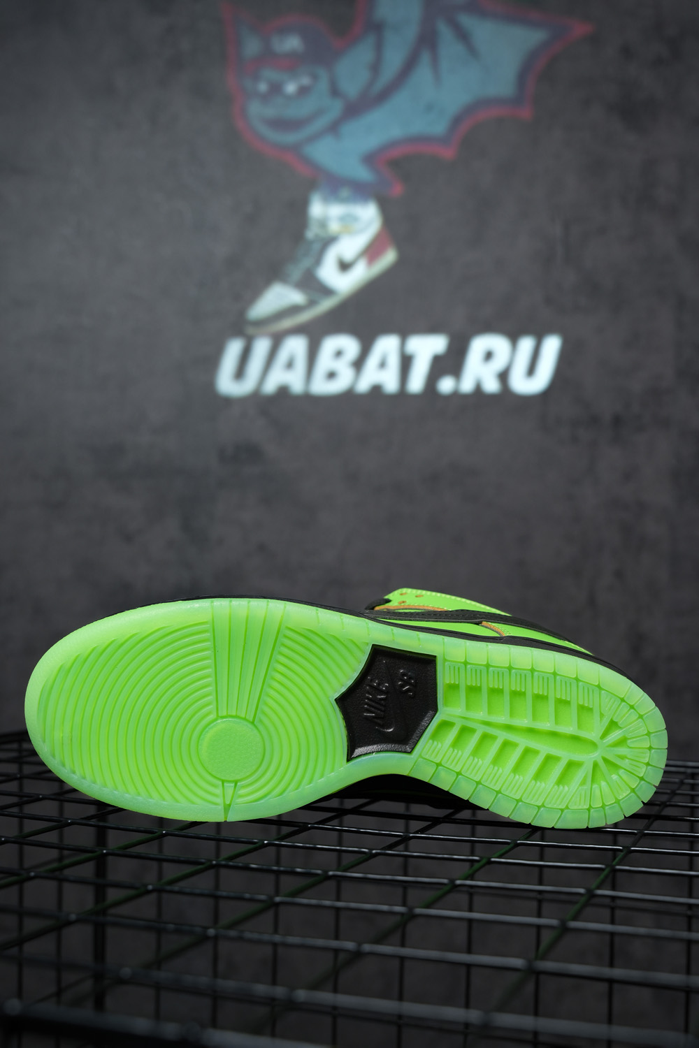 The Powerpuff Girls x Dunk Low Pro SB QS 