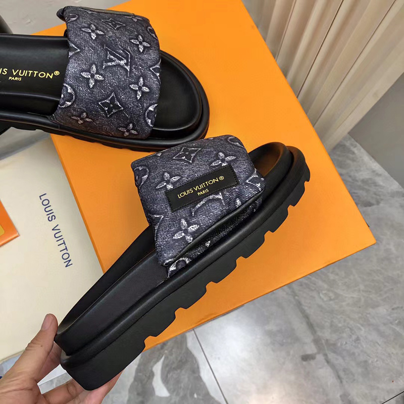 l0*is V*t0n pool pillow flat comfort mule grey