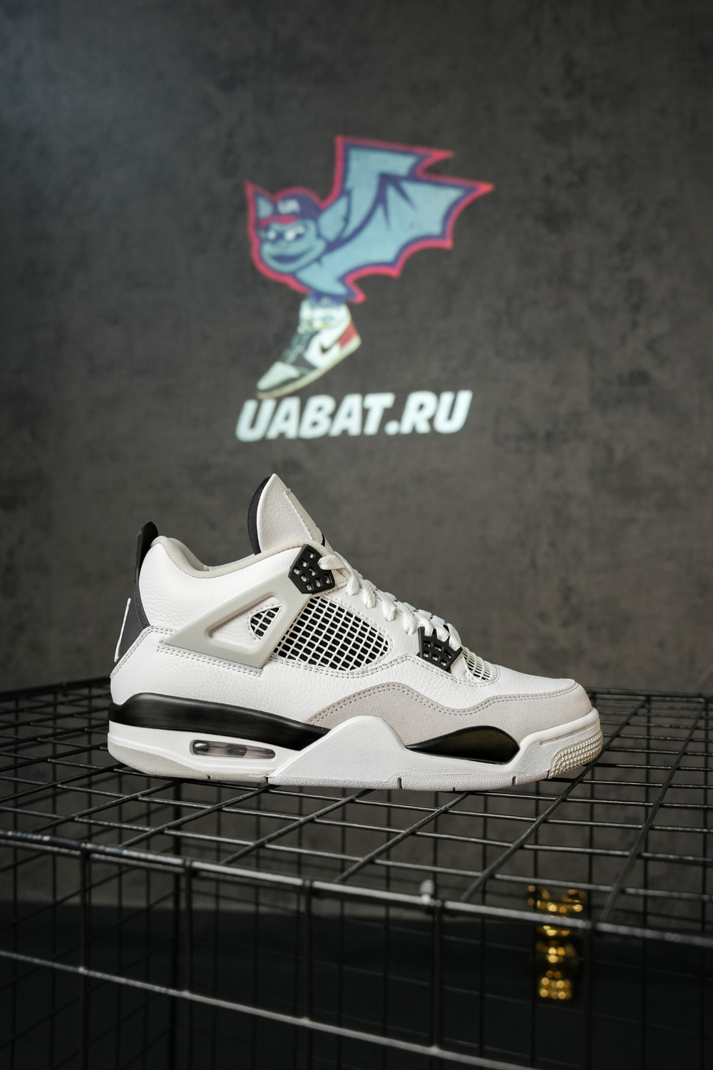 AIR JORDAN 4 RETRO 