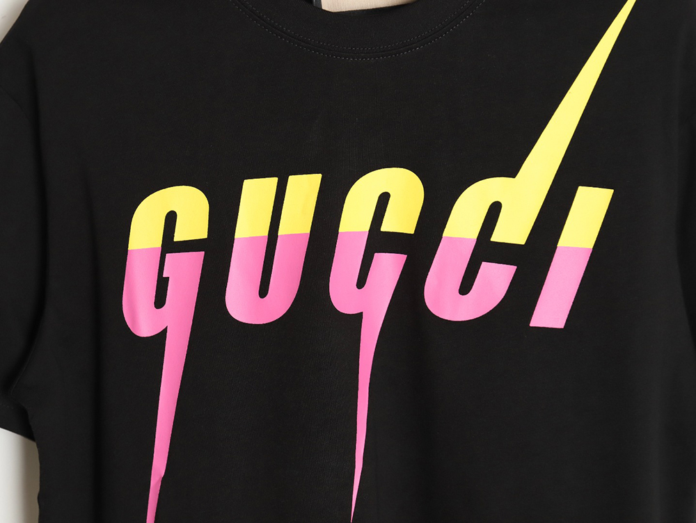 G*u*i limited edition lightning letter print short sleeves tsk1