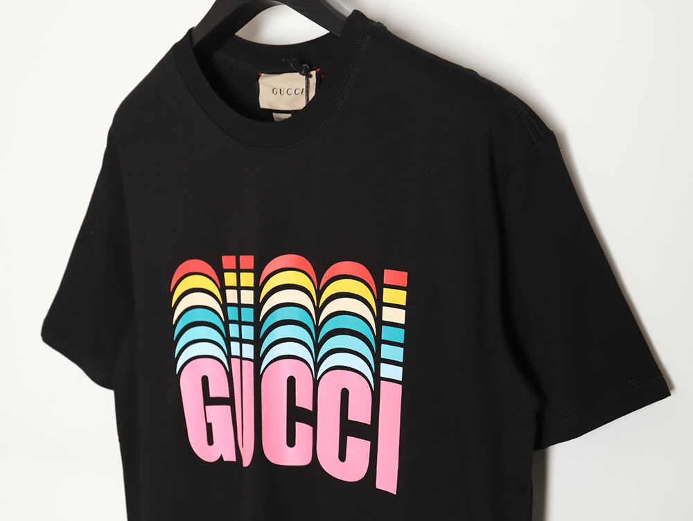 G*u*i classic rainbow logo wide t-shirt tsk1