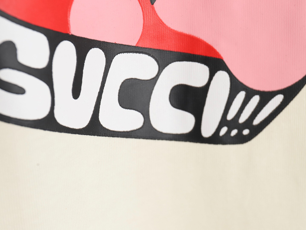 G*u*i capsule collection love print short sleeves