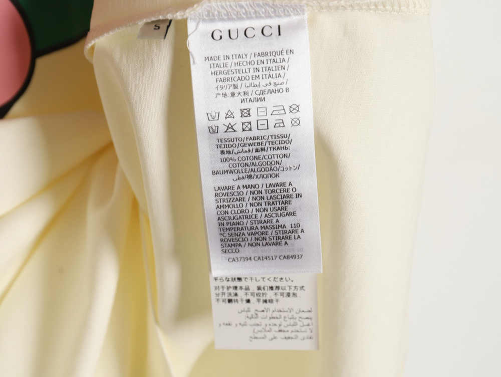 G*u*i capsule collection love print short sleeves