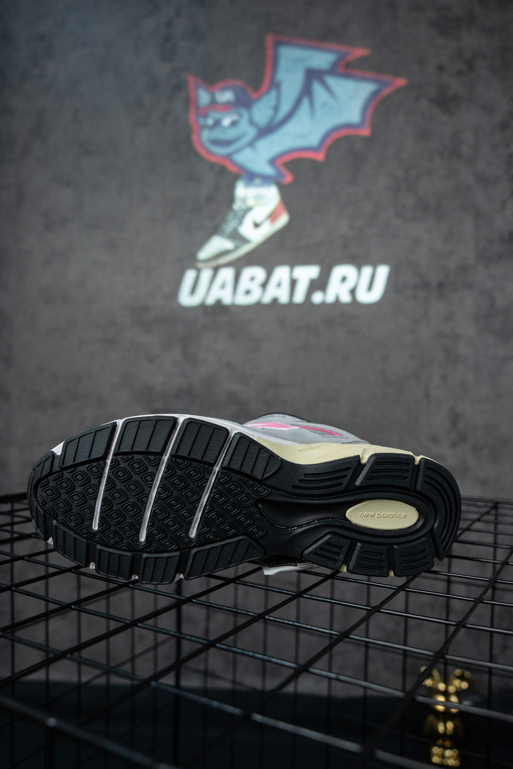 Kith x United Arrows & Sons x 990v4 Made in USA