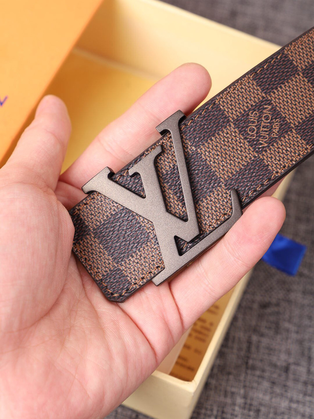 l0*is V*t0n belts m9608 40mm