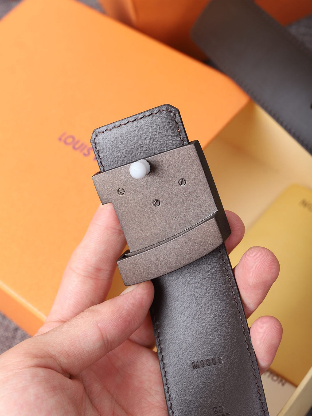 l0*is V*t0n belts m9608 40mm