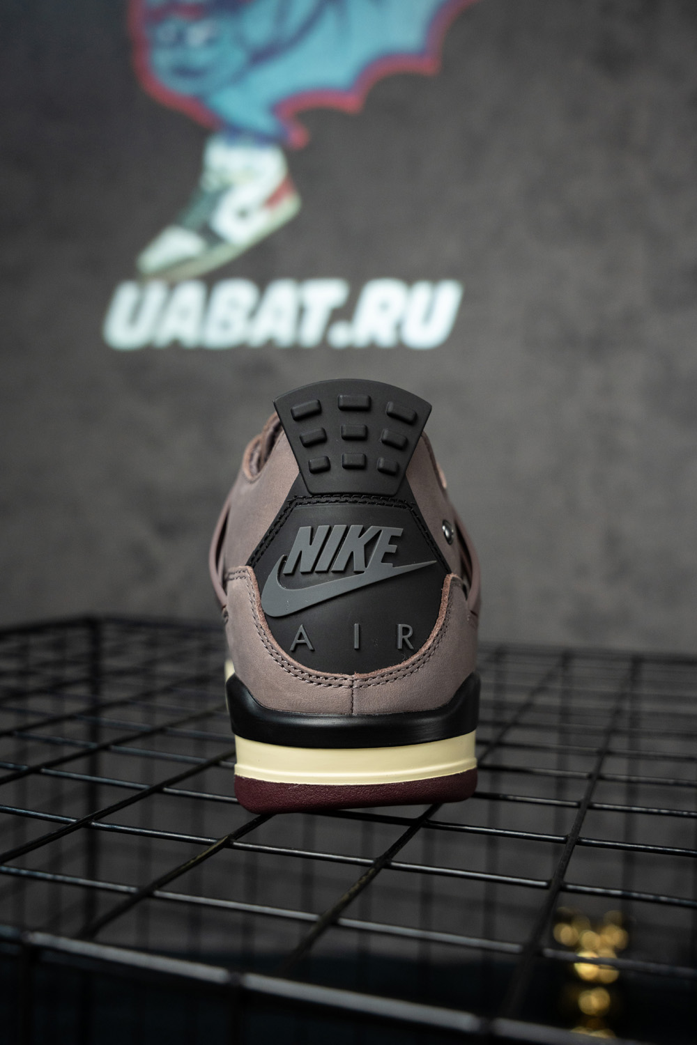 A MA MANIERE X AIR JORDAN 4 RETRO 